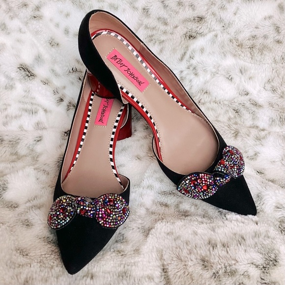 Betsey Johnson Shoes - BETSEY JOHNSON Hollie Pump